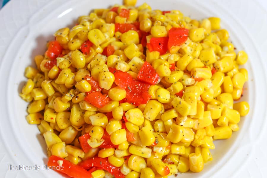Easy Corn Salad with Roasted Red Peppers ~ The Moody Blonde